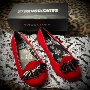 Strange Cult Red Velvet Lydia Bat Flats kids 12